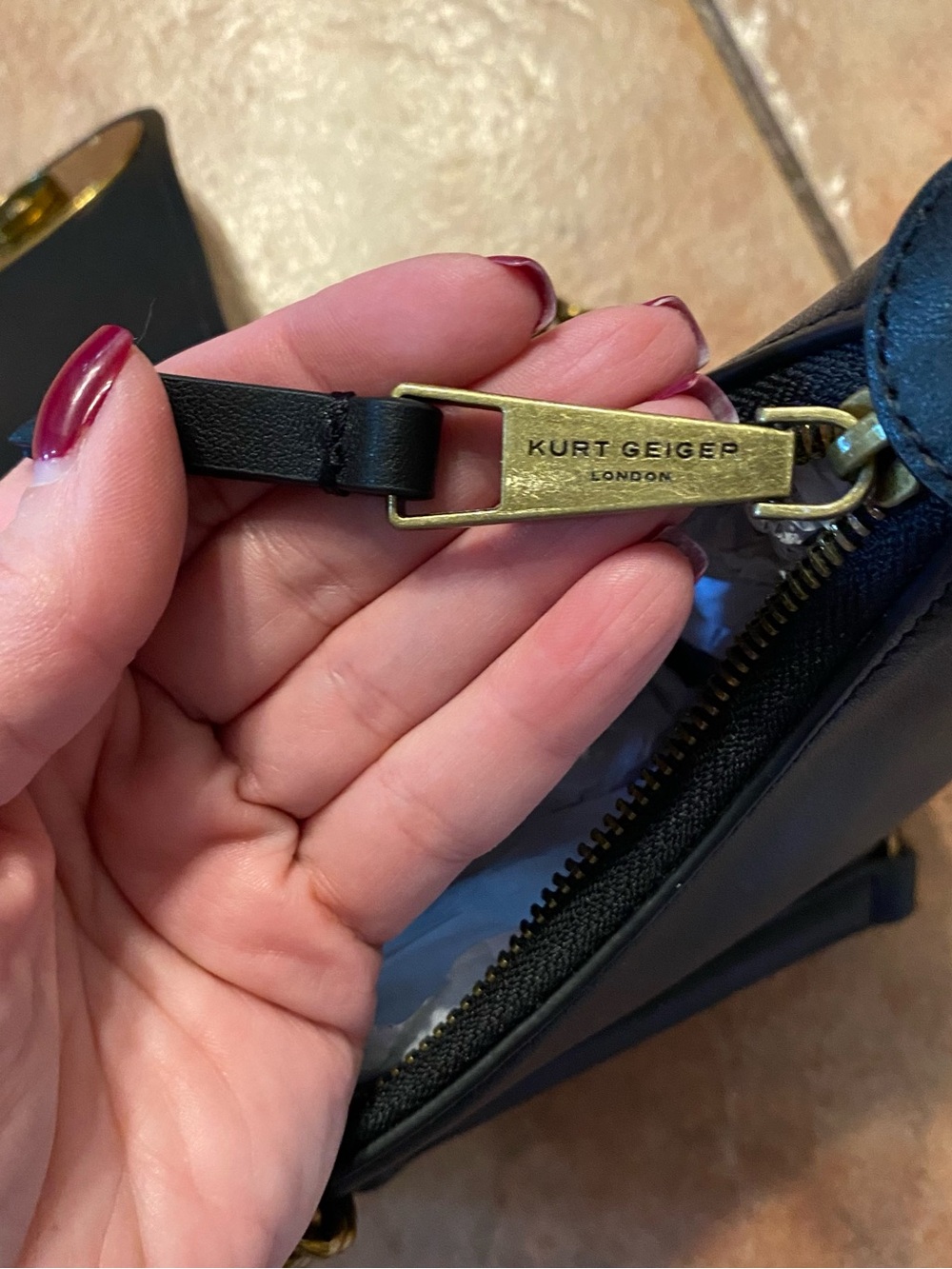 Kurt Geiger Small Chelsea Crossbody Bag 🤩 - Picture 14 of 16